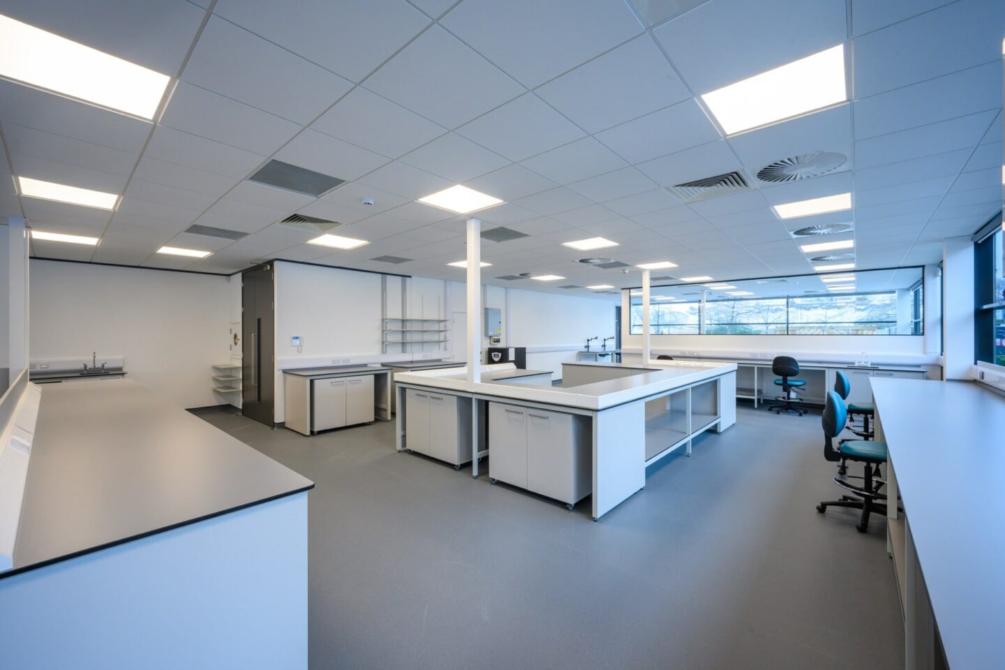 Laboratory design, build and fit out - Thackray UK